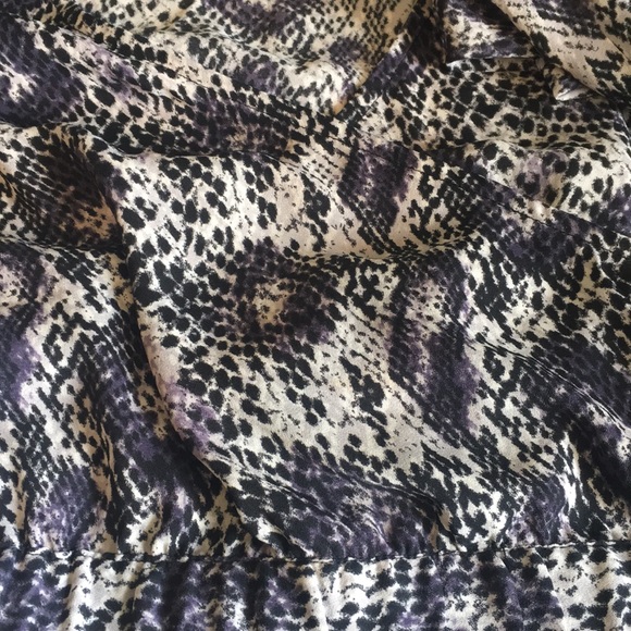 H&M Cropped Cross Front Blouse - Picture 4 of 4